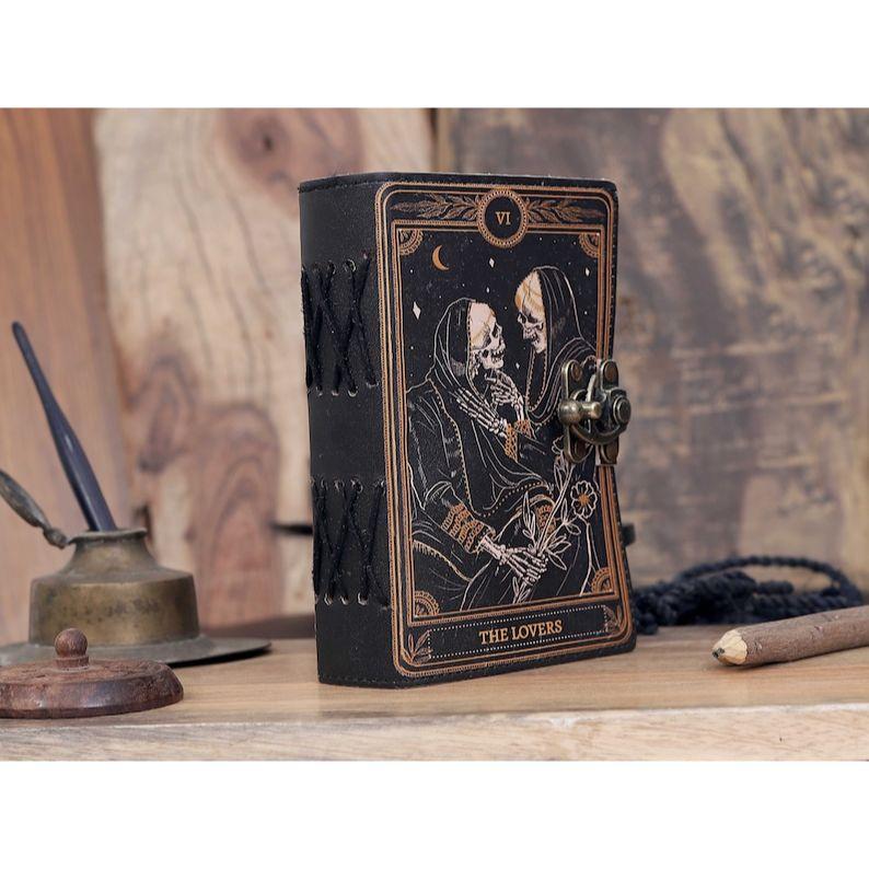 Leder-Tagebuch, Büttenrand, Papier, Grimoire, gedrucktes Tagebuch, The Lovers, Tarot-Notizbuch, Spiral-Gothic-Notizbuch, Zauberbuch, Totenkopf-Liebhaber-Tagebuch