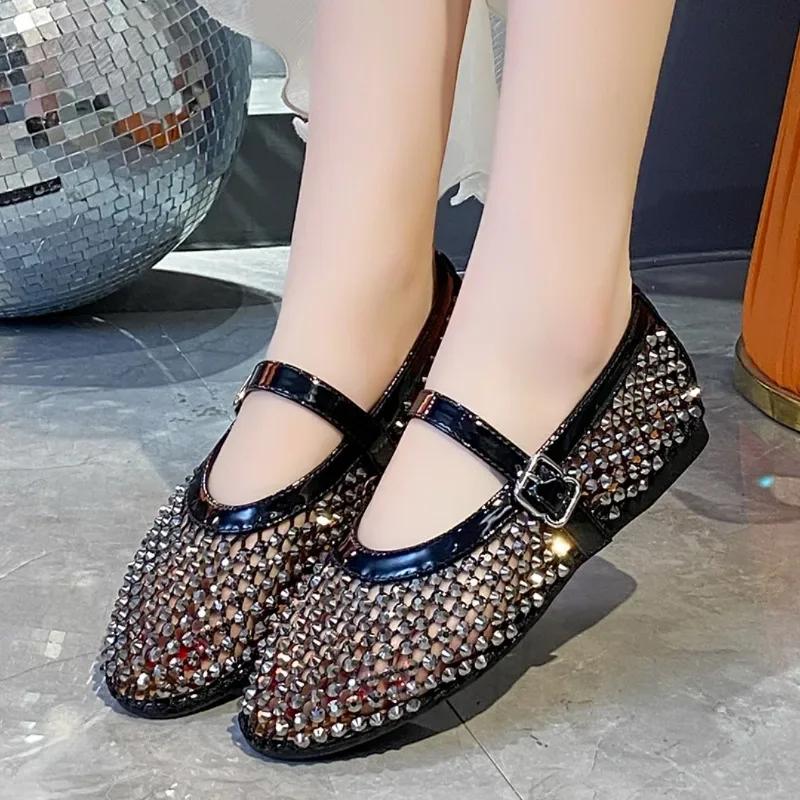 Fashion New 2024 Designer Sandals Water Diamond Rivet Shoe Women Flats Sandals Comfortable Lightweight Sandals Women Zapatos De Mujer