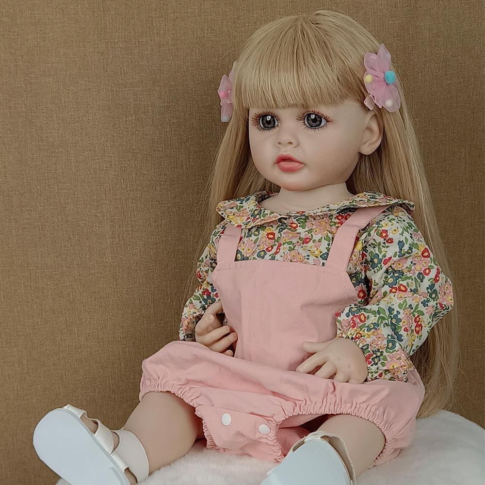 55CM Lalka Reborn z Pełnego Silikonu Można Wkładać do Wody Miła Słodka Betty Lalka Noworodka Wklejane Długie Włosy Lalki Symulacyjne dla Dzieci Prezent na Urodziny Boże Narodzenie