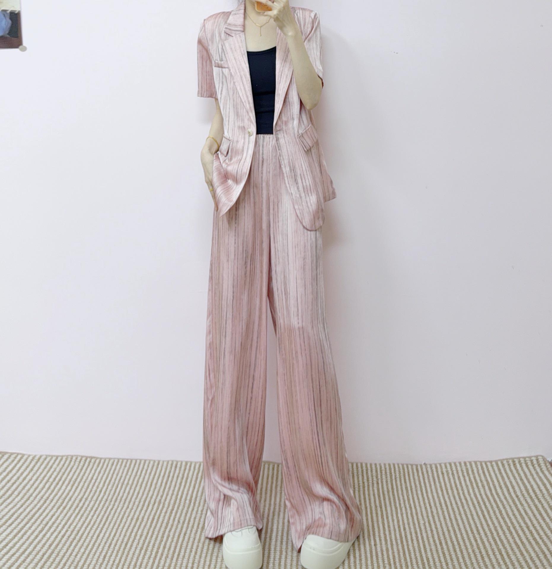 

2026 Summer New Fashion Slimming Two-Piece: Wide-Leg Pants & Loose Suit Set M (45-58 kg) розовый