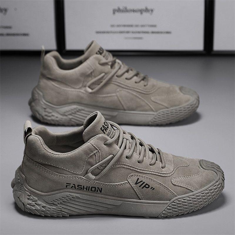 Spring 2025 Men's Non-Slip Work Sneakers - Ideal for Construction Sites and Kitchens