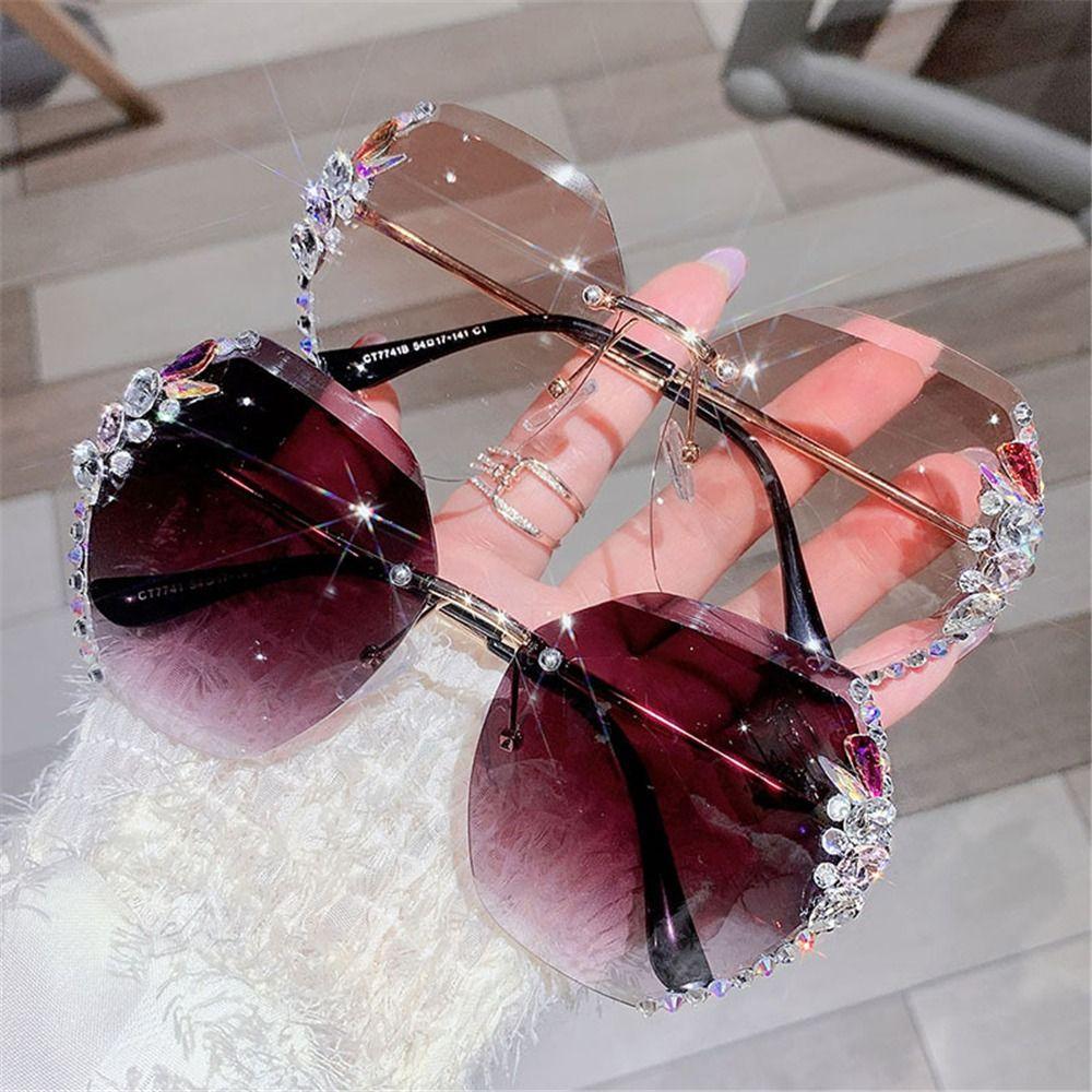 Luxurious UV Protective Rimless Rhinestone Sunglasses Beach/Travel/Streetwear Shiny Gradient Tint Shades Frameless Glasses for Women