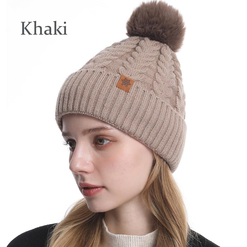 Classic Style Cold Weather Gloves Scarf Hat Three Piece Set for Winter Custom Logo Knit Beanie Ribbed Cuff Pom Pom Wool Blend
