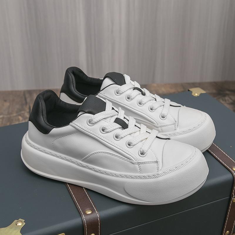 

2025 new men s shoes trendy casual shoes big head fashion lace-up versatile light sole Internet celebrity microfiber leather white shoes 43
