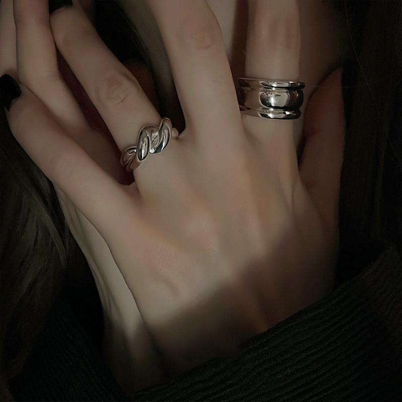 Sterling S925 Unique Silver Womens Ring With Intricate Thick Design And Modern Aesthetic Punk