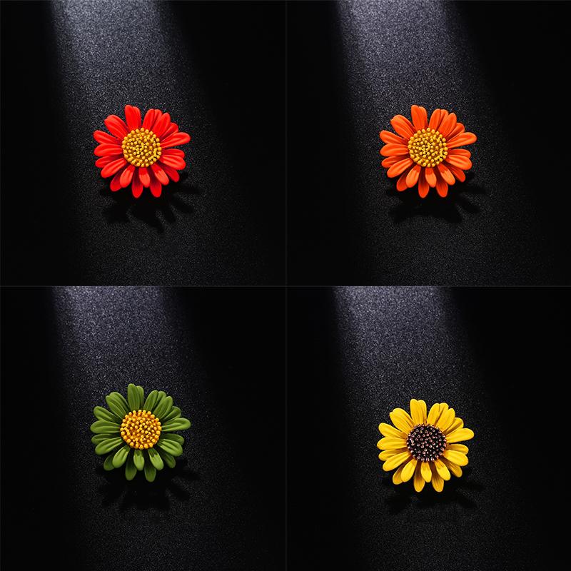 Flowers Brooches Elegant Sunflower Enamel Pins Cute Women Corsage Gifts for Hijab Hats Dress Bags Jewelry Accessories Decor