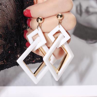 Retro übertriene Acryl-Ohrringe Koreanische Version geometrische Rhombus lange Ohrringe Mode Temperament neue Ohrringe Frauen
