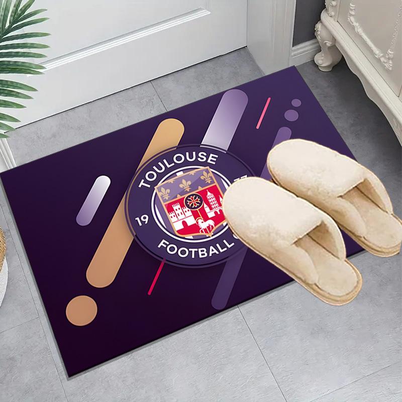 1PC Toul-ouse Crest Design Floor Mat for Living Room, Game Rooms, Office, Bedroom, Office Floor Mat Playful Design, Christmas Fan Gifts