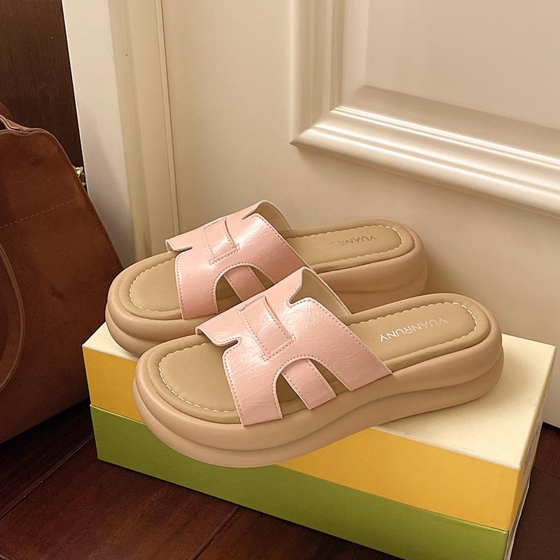 Slippers women's thick-soled versatile women's sandals one-word drag summer silver outer wear 2025 popular shoes casual new models