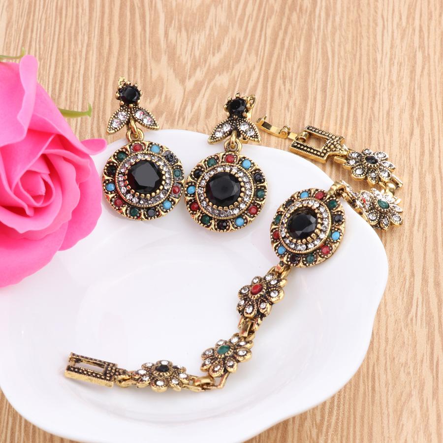 Europäischer und amerikanischer ethnischer Stil buntes Armband exquisite Ohrringe