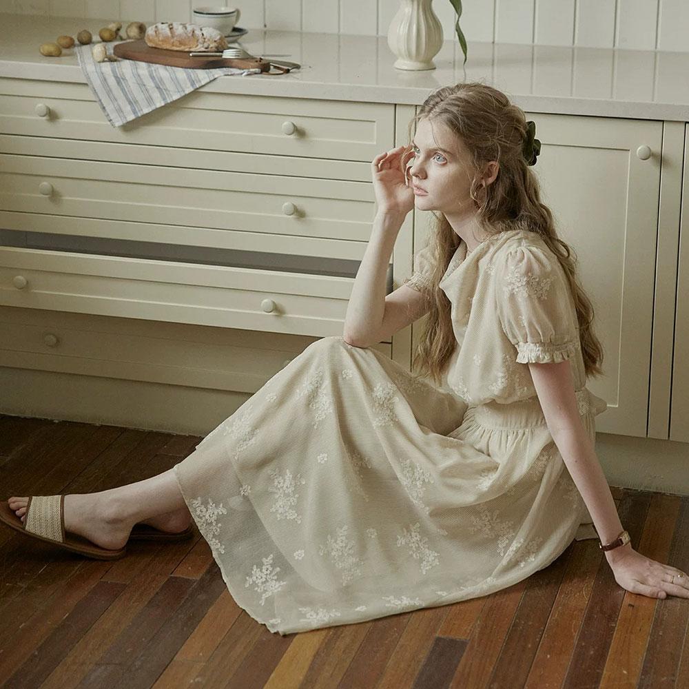 Peulaudeumali Pm_Vintage Embroidered Puff Sleeve Dress