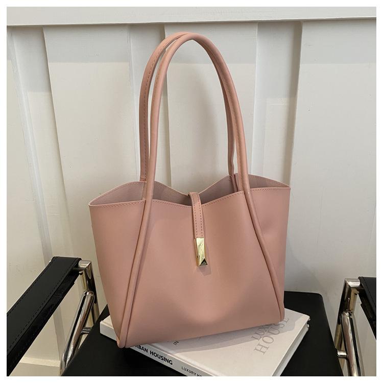2026 New Early Spring Fashi Simple Retro Casual Large Capacity Commuter Underarm Tote Shoulder Bag Women Handbags