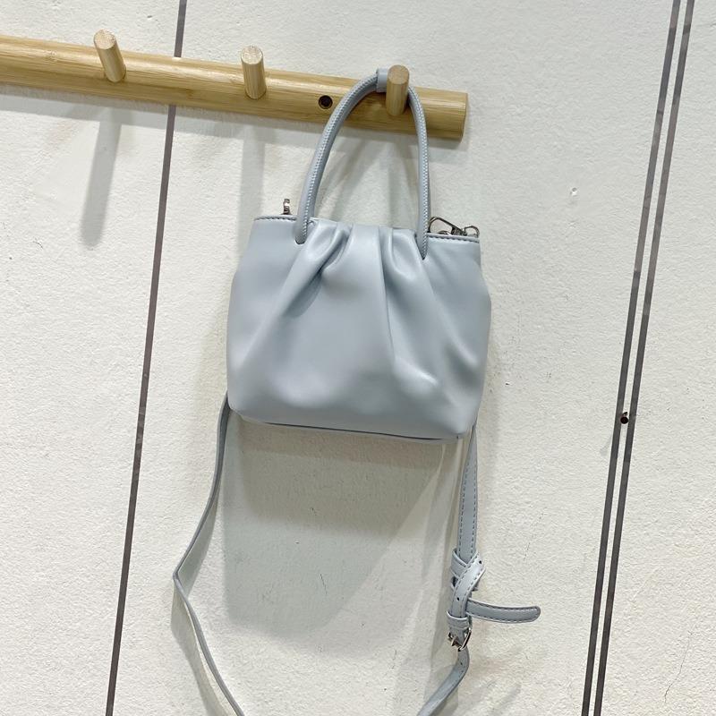 Wolke Tasche Falten neue Damen Tasche Nische Design leichter Luxus Schulter Messenger Tasche High-End Achseltasche Tide