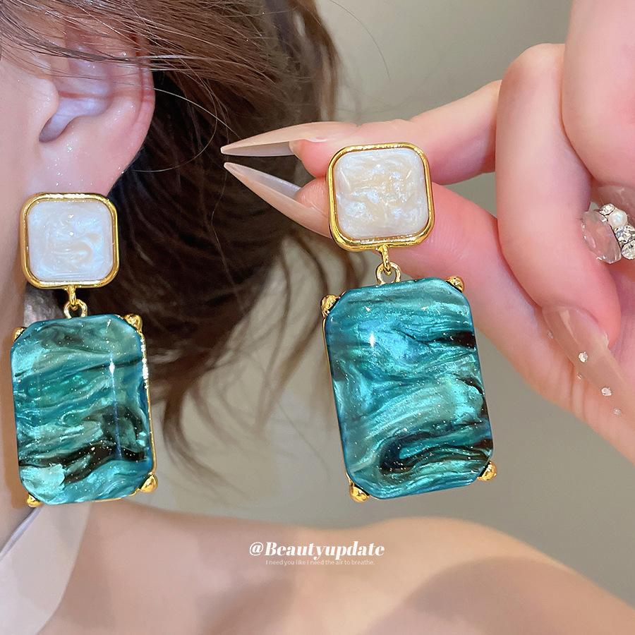 Silver Needle Retro Contrast Resin Smudged Square Stud Earrings, Simple High-end Geometric Niche Earrings