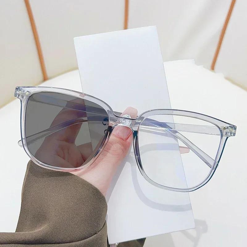 Women's Photochromic Diopter Glasses Color Changing Sunglasses Trendy Reading Prescription Eyewear Outdoor