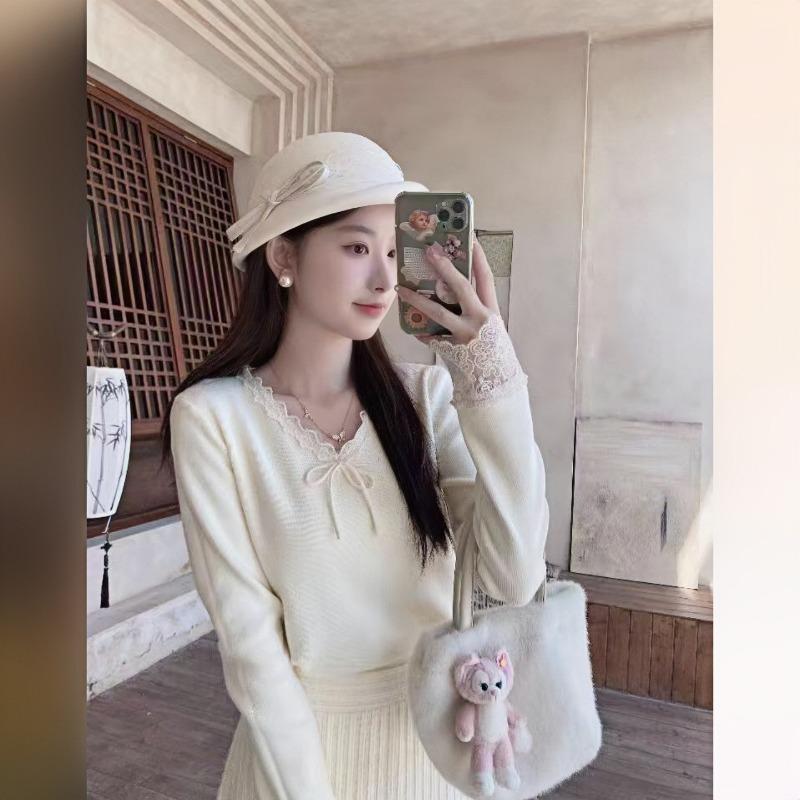 Lace V-neck Knitted Sweater Women's Autumn and Winter Slim-fitting Waist Long-sleeved Inner Top Soft Waxy Backing Fashionable Sweater