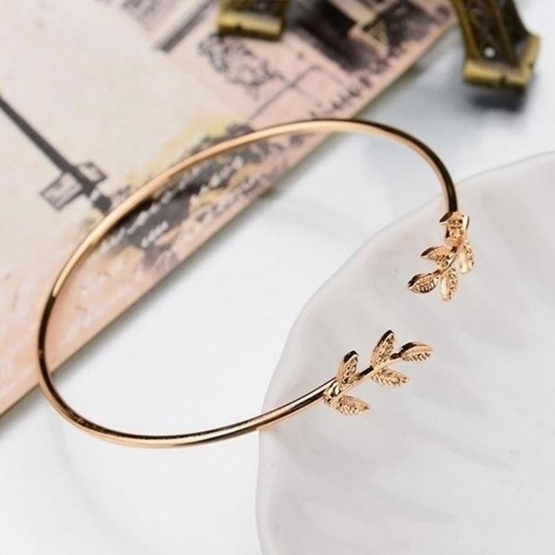 Elegant Leaf Charm Alloy Bracelet For Women Men Lightweight Jewelry Perfect For Casual Formal Event
