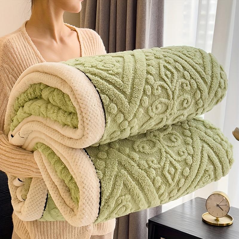 

Luxury carving lamb fleece Thick Blanket Warm Blanket for Bed Soft Fluffy Sofa Cover Blankets Super Warmth Winter Throw Blankets 100x150cm