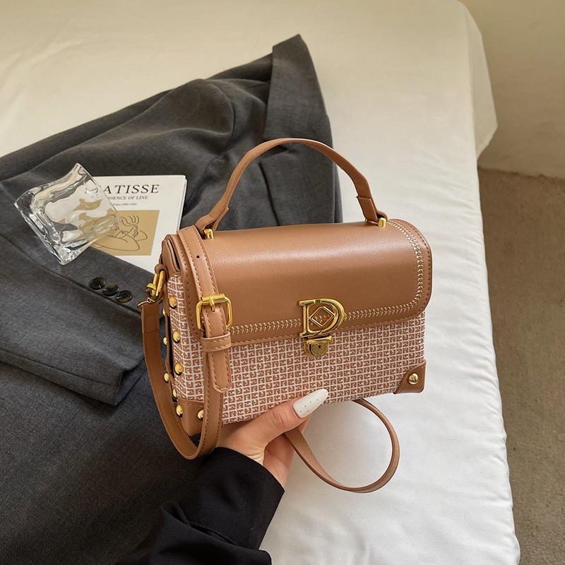 Crossbody bag light luxury niche high-end hand bag new popular shoulder bag fashionable versatile small square bag
