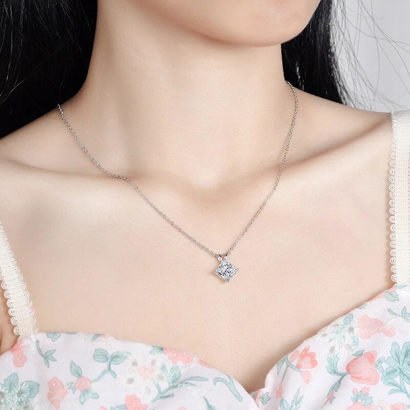 Colier cu pandantiv pătrat real moissanit VVS1 D culoare pur argint S925 cadou de bijuterii fine pentru femei