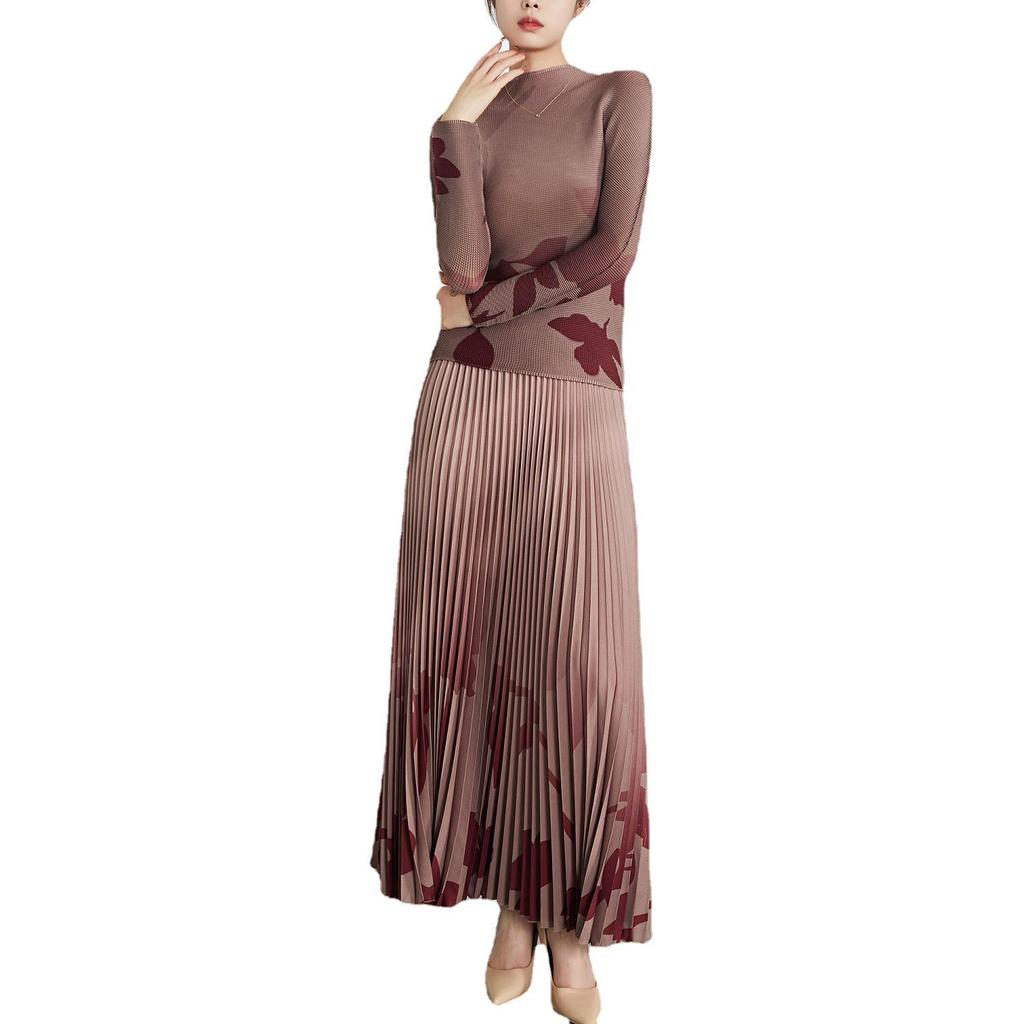 Miyake Women's Stylish Printed Two-Piece Suit: Elastic High-Waist A-Line Skirt & Pleated Top