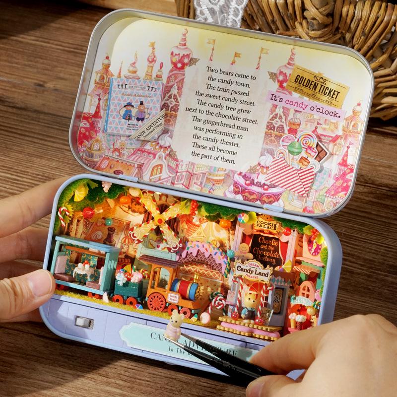 DIY Dollhouse Dream Mirror Theater – Handmade Assembly Model House, Creative Birthday Gift for Girls