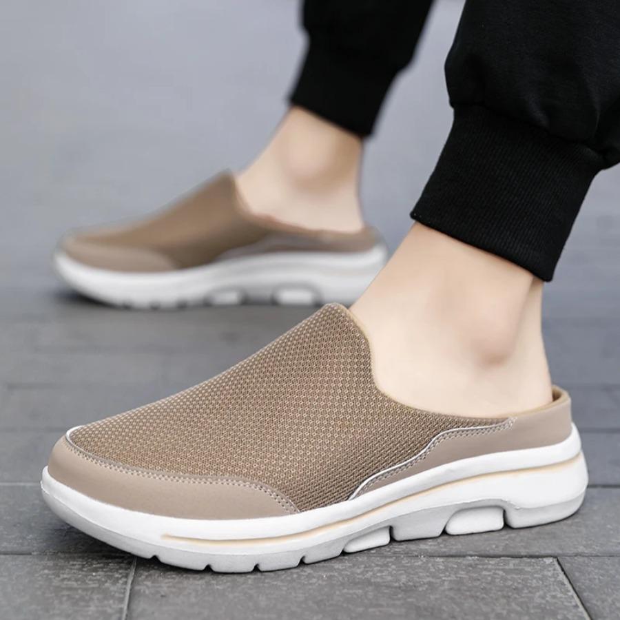 2025 Men Slippers Summer Breathable Home Indoor Slippers Men Thick Bottom Slides Fashion Couple Walking Shoes