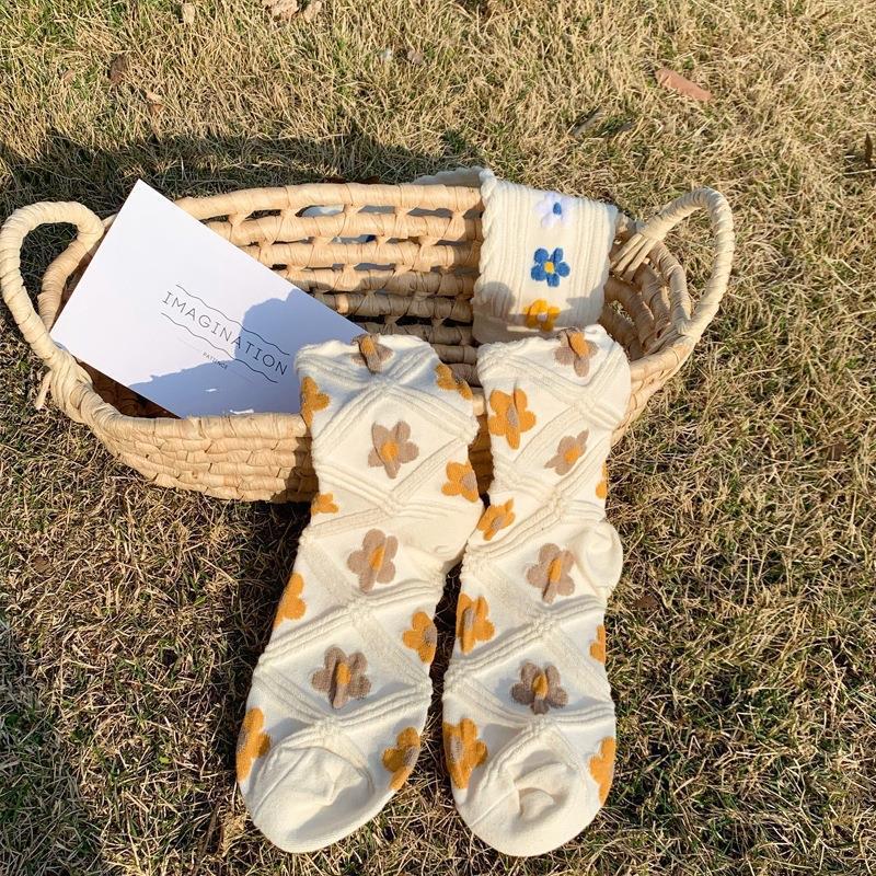 Mid-Tube Korean Retro Hyuna Style Socks, Trendy All-Season Casual for Girls