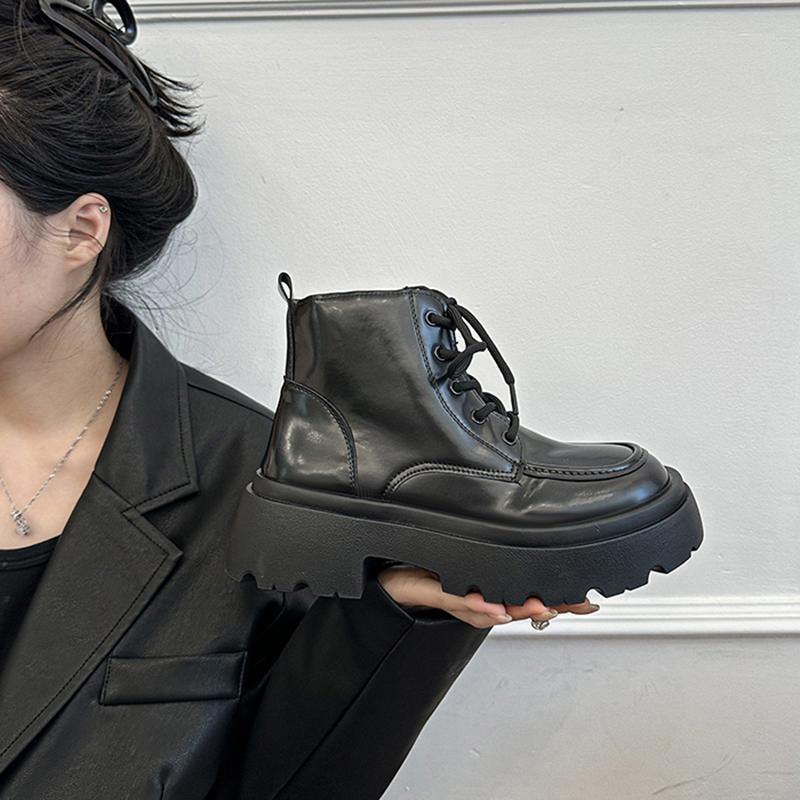 Fashion Platform Thick Bottom Women Motorcycle Boots Fashion Lace Up Shoes 2025 Autumn Winter Female Keep Warm Short Booties