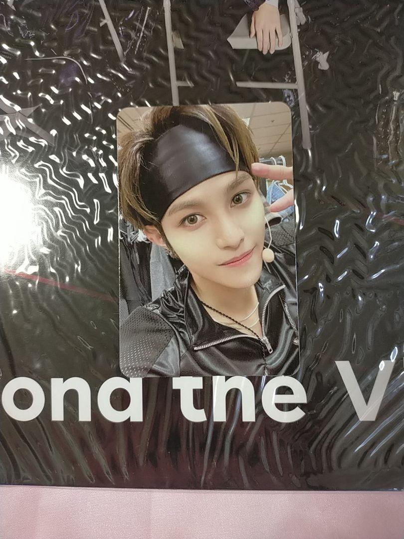 

[USED] WayV Ishin NCT Yang Yang Beyond Live Pamphlet with Trading Card