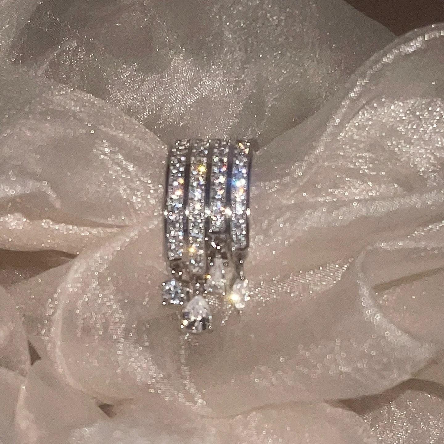 

Высококачественное многослойное циркониевое металлическое открытое кольцо с кисточкой, женское нишевое дизайнерское индивидуальное универсальное кольцо с темпераментом