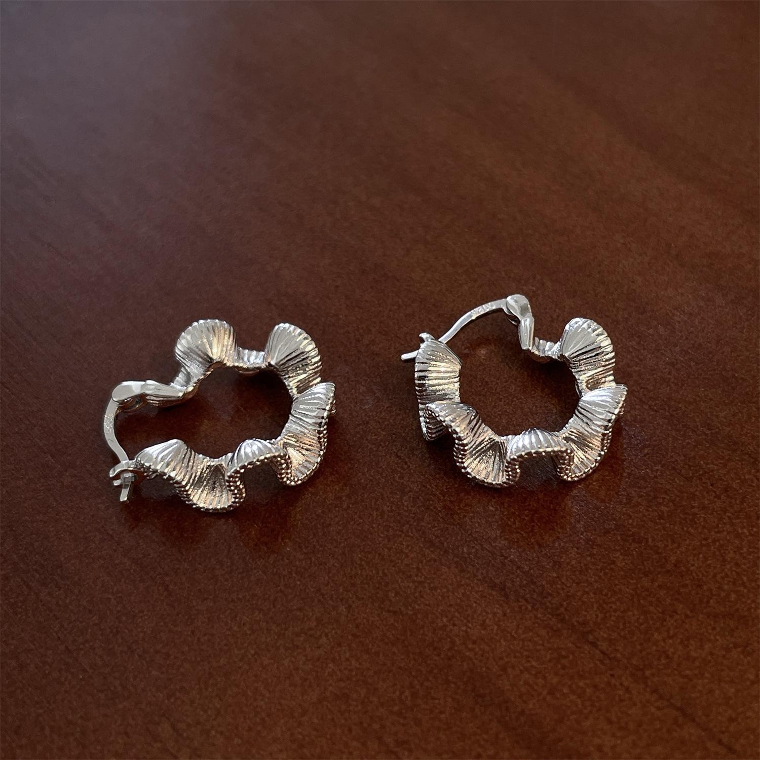 

Серьги кружевного дизайна для женщин, ниша, французская атмосфера, серебряные иглы 925 пробы, изысканная элегантность, темперамент, украшения для ушей 925 silver needles