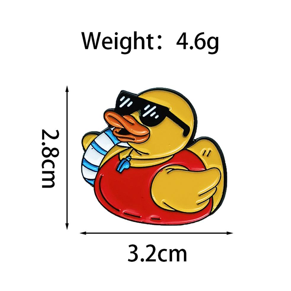 Little Yellow Duck Cartoon Sunglasses Brooch - Cute Animal Holiday Fun Metal Badge Decoration