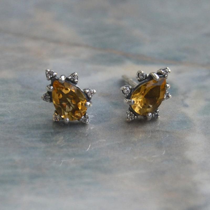 

martha in the garret bailey. citrine Citrine