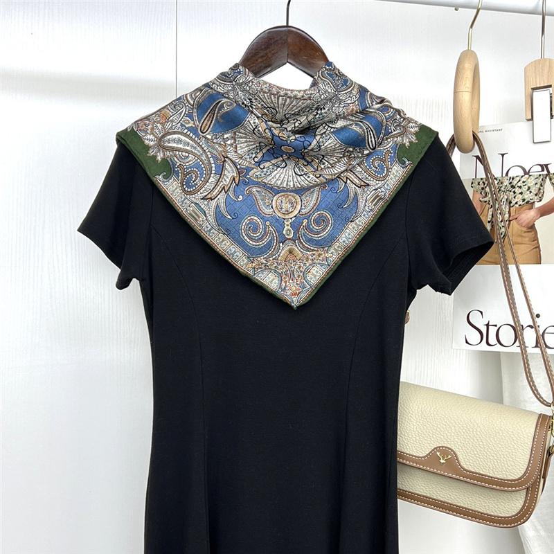 66*66cm Labyrinth Taille Trommel Doppelseitige 30% Maulbeerseide + 70% Wolle Warm Neck Square Schal Halstuch