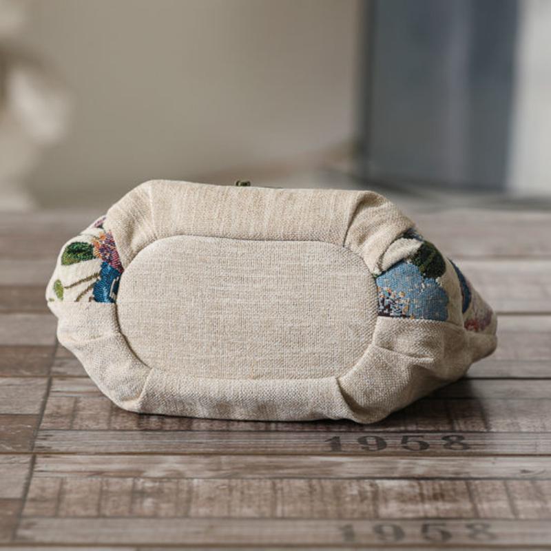 Ethnic Style Floral Embroidered Canvas Tote Bag with Lightweight Woven Strap and Zipper Closure