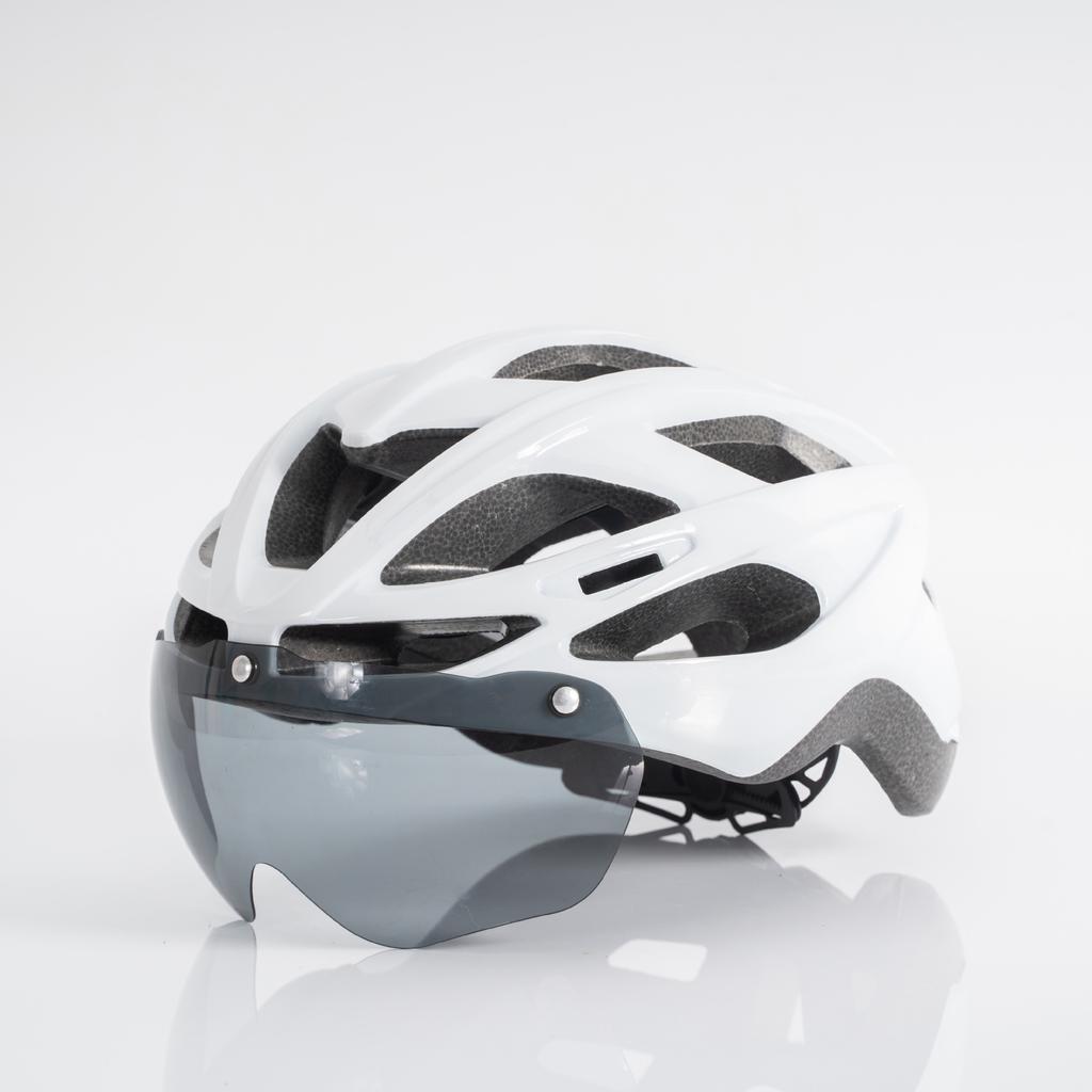 Neuer Farbverlauf Erwachsenen-Fahrradhelm Mountainbike Integrierte Formung Cooler Sport-Fahrradhelm