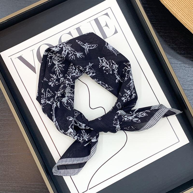 30% Silk 70% cotton Scarf Bandana Women Square Scarves Wrap Kerchief Fashion dot Headband Leopard Hijab Shawls Bandana Foulard