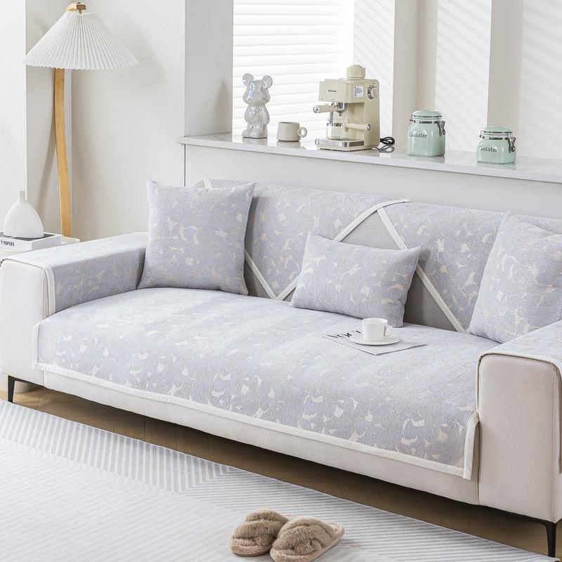 

Simple Sofa Towel, Universal In All Seasons, Light Luxury, High-End Sofa Cover, Non-Slip Cover, All-Inclusive Universal Cover 70*70cm