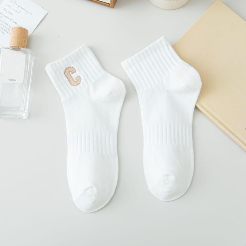 Female Spring and Autumn Assorted Embroidered Letter Low Help Shallow Mouth Socks