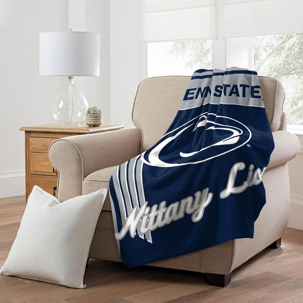 NORTHWEST NCAA Georgia Bulldogs Raschel Throw Blanket  Cozy and Official Team Colors for Fans