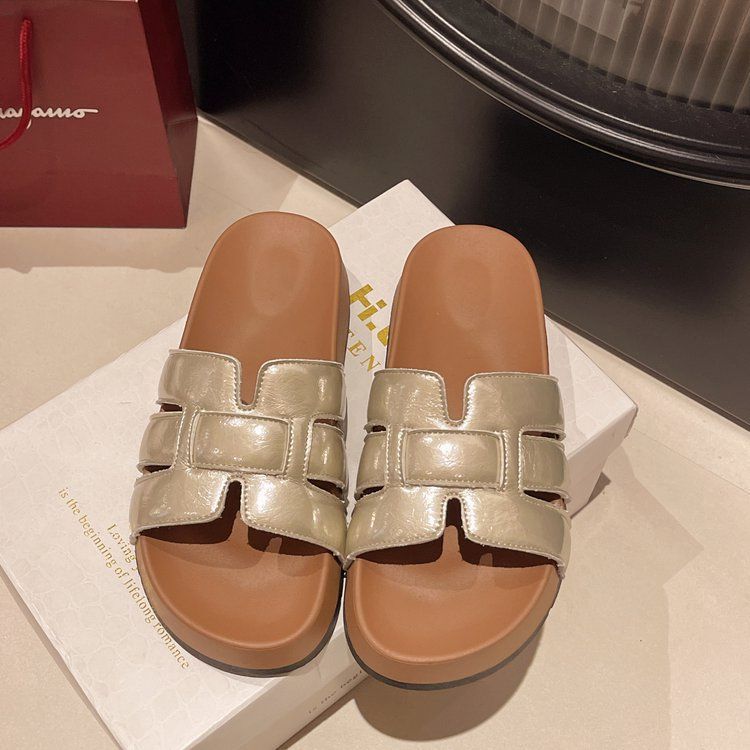 One-word Women's Outer Slippers Summer New Fashion Versatile Flat-bottomed Beach Sandals