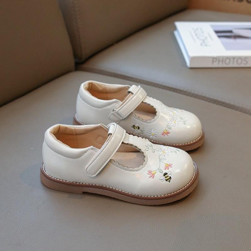 Fashion Girls' Shoes Spring New Kids Leather Shoe Soft Soled Girls' Casual Shoes Anti Slip Child Embroidered Shoe