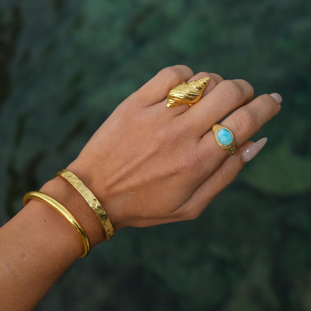 Uworld Stainless Steel Ring 18K Gold Color Handcrafted Spiral Shell Design And Textured Details Waterproof  Minimalist Jewelry
