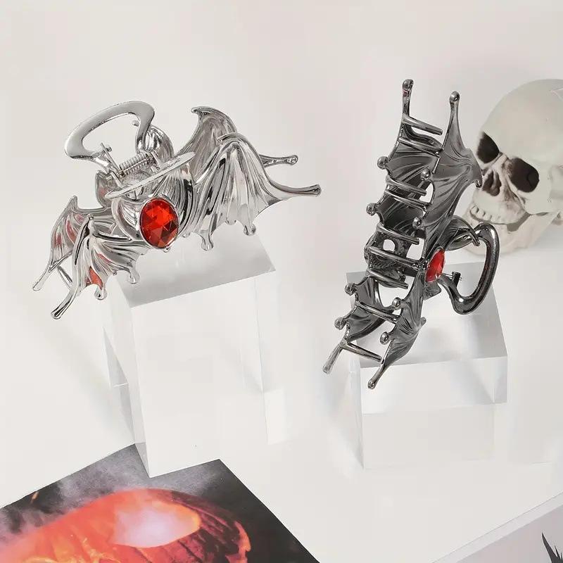 Dark Bat Hair Claws for Women Gothic Punk Hairpins Personality Metal Shark Clip Trendy Party Headwear Halloween Hair Accessories