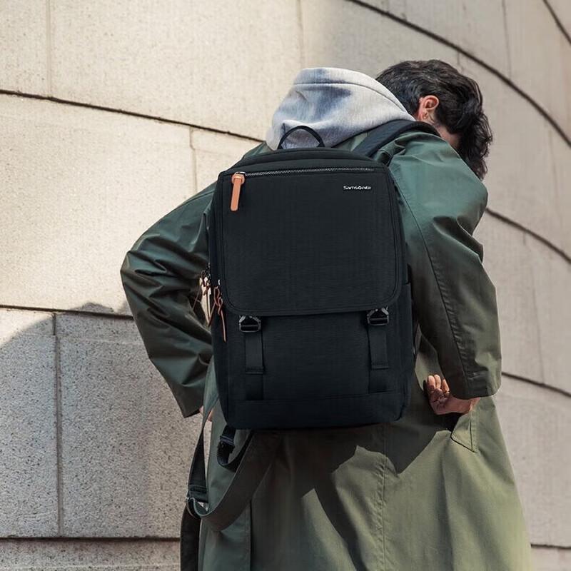 Samsonite Men s Ultralight Fashion Backpack