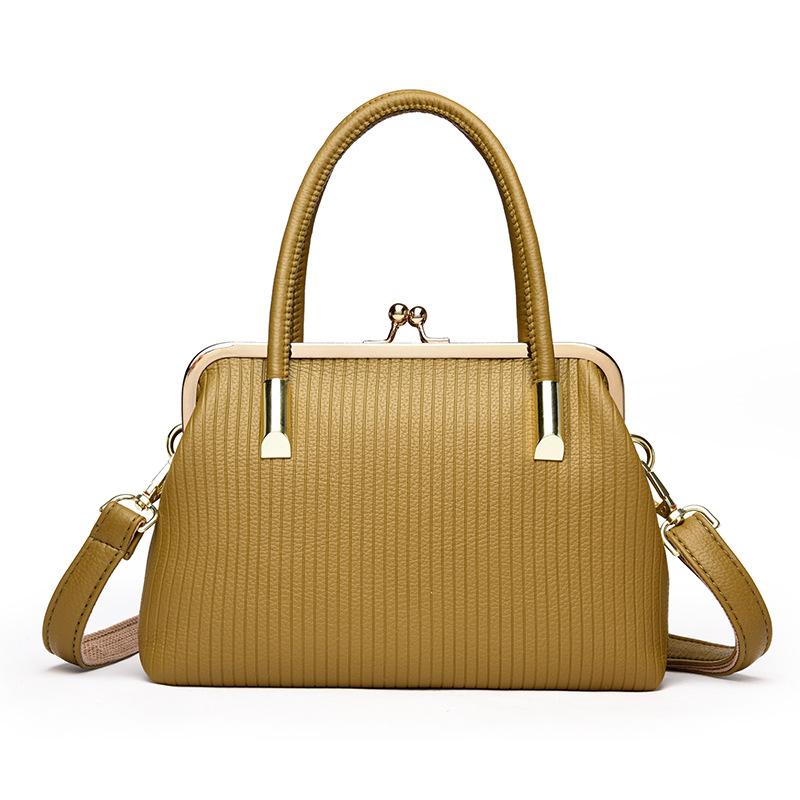 

Маленькая сумка Одноплечевая сумка Женская сумка Модная Ручная Простая и Простая с Клапаном Сумка-кроссбоди для Поездок хаки