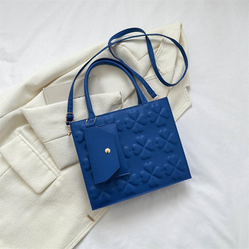 

Fashionable Black White Green And Blue Pu Leather Small Square Crossbody Bag синій