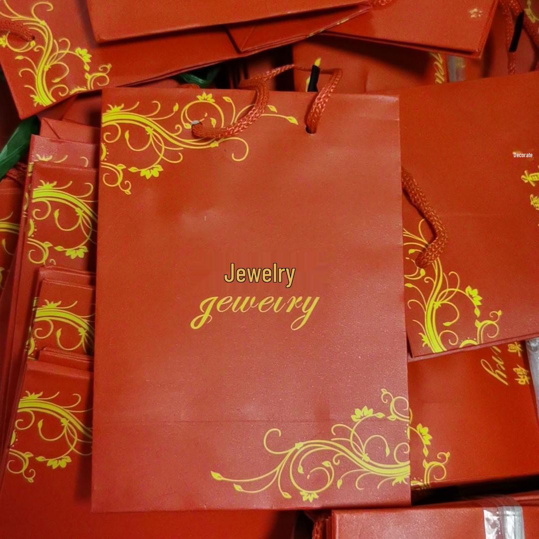 

Подарункова упаковка для ювелірних виробів: скринька для браслетів, кулонів, кольє та каблучок