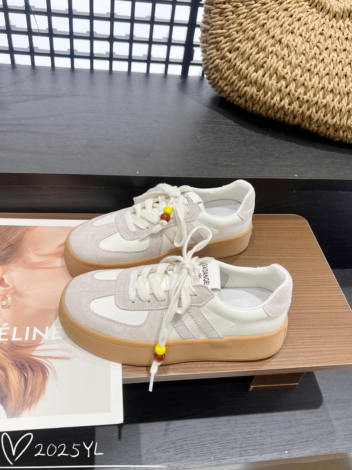 

Thick-soled non-slip versatile moral training shoes for women s 2025 new women s shoes for children, popular soft soles, light and casual, not tired 35